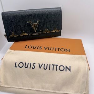 Louis Vuitton Capucines Wallet Black Taurillon